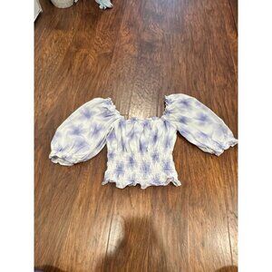 Levis Off-Shoulder Crop Smocked Blouse With Puff Sleeves In Purple Palm Print S
